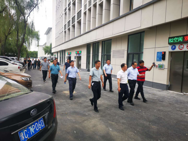 洛陽市委常委、市政府黨組成員魏建平 督導(dǎo)調(diào)研我市城市停車場重點項目建設(shè)工作
