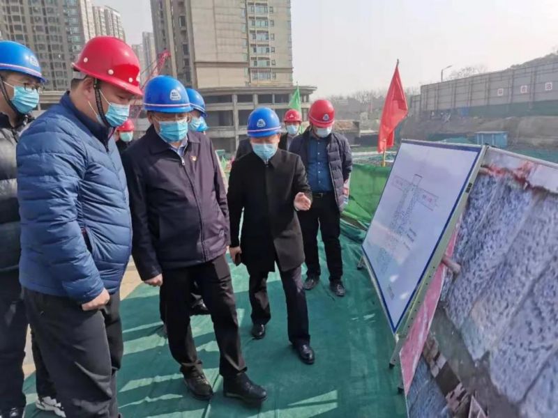 市委常委、市政府黨組成員魏建平調(diào)研左掖門游園停車場(chǎng)項(xiàng)目建設(shè)工作